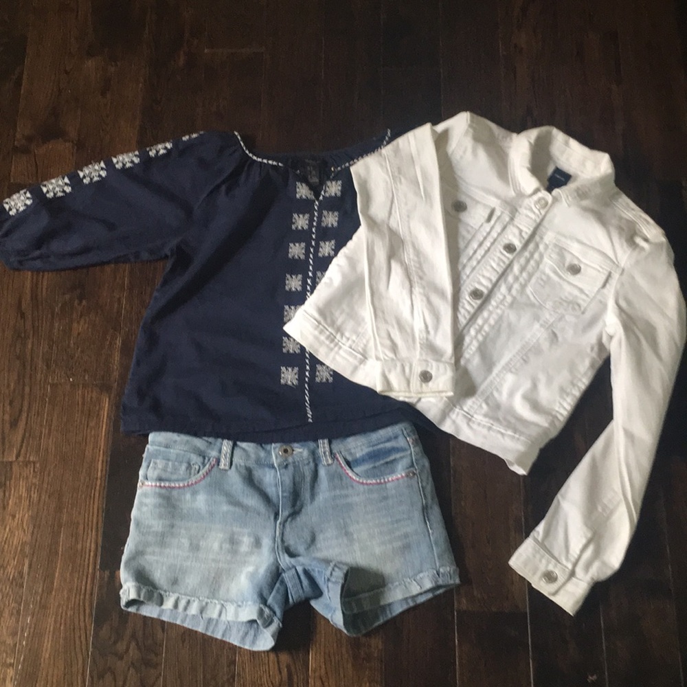 Levi’s Short, Gap Jacket, Forever 21 Shirt